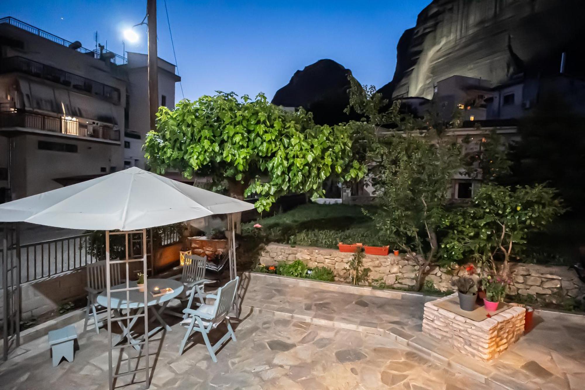 The Rock Guesthouse Kalampáka Ngoại thất bức ảnh