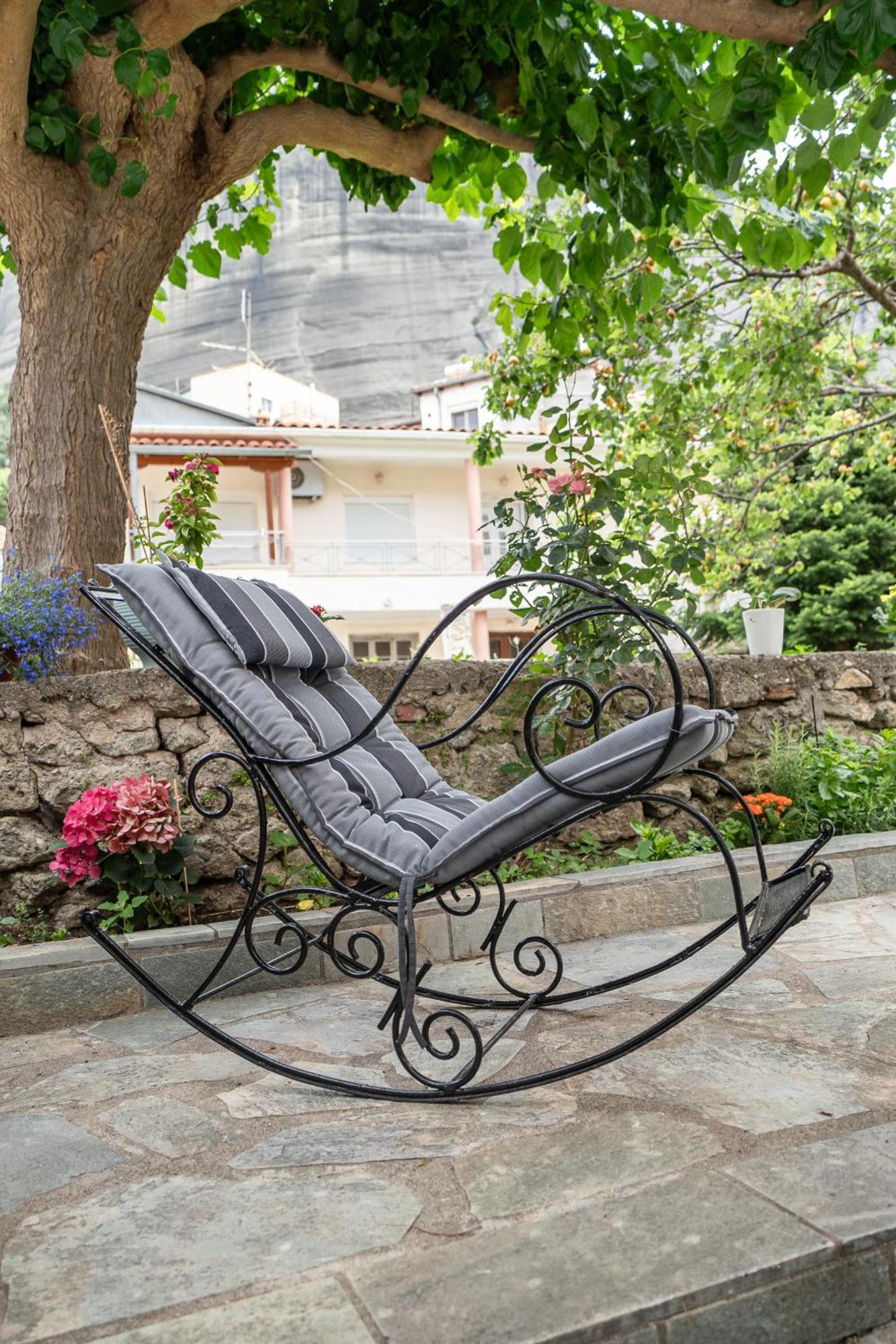 The Rock Guesthouse Kalampáka Ngoại thất bức ảnh